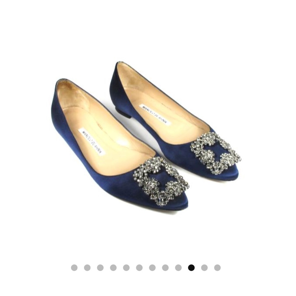Manolo Blahnik Hangisi Flats ✨ - Picture 7 of 7